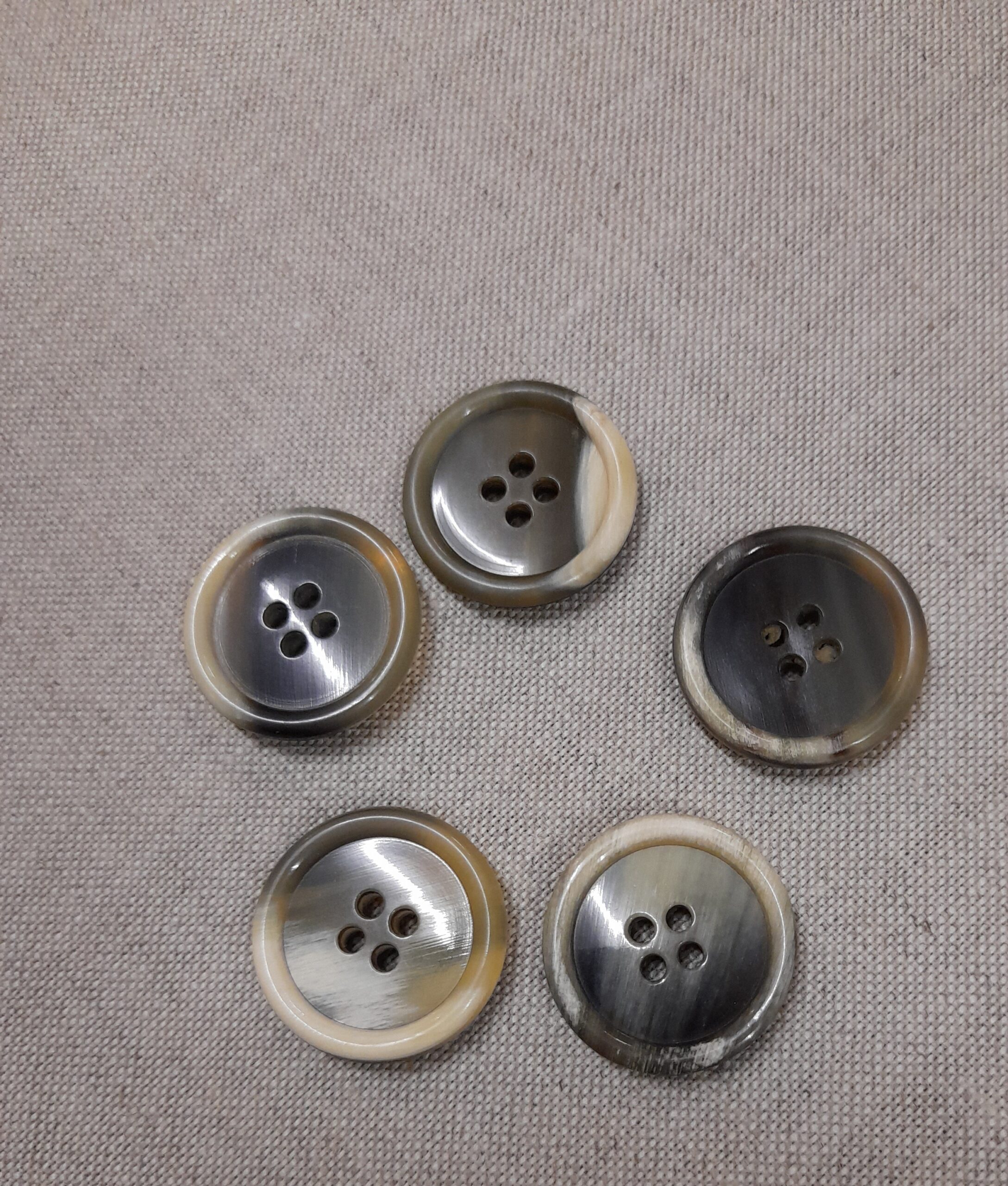 19/0422/40 Bottoni art. VINTAGE - bottoni vero corno , real horn buffalo  buttons - Ditta Piero Zamboni fodere dal 1948