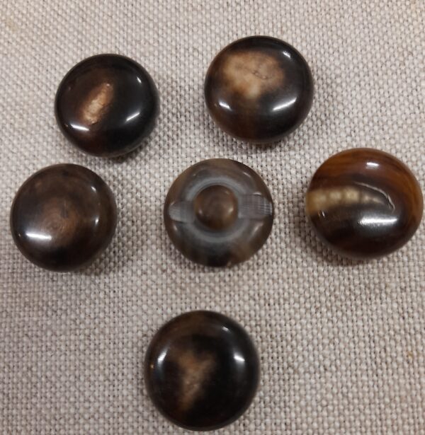 19/0614 Bottoni vero corno art. ZAMBESI bombè lin. 24, genuine horn buttons - immagine 6