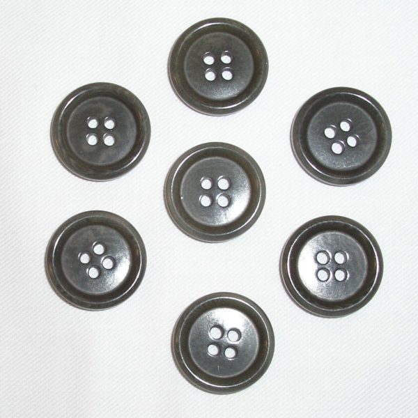 corozo buttons, vegetable ivory buttons, tagua