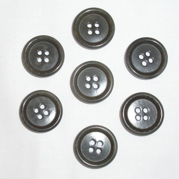 bottoni corozo, vegetable ivory buttons, tagua