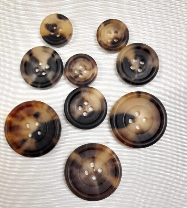 19/0414/22 art. OXFORD genuine horn buttons lin.22  offerta speciale