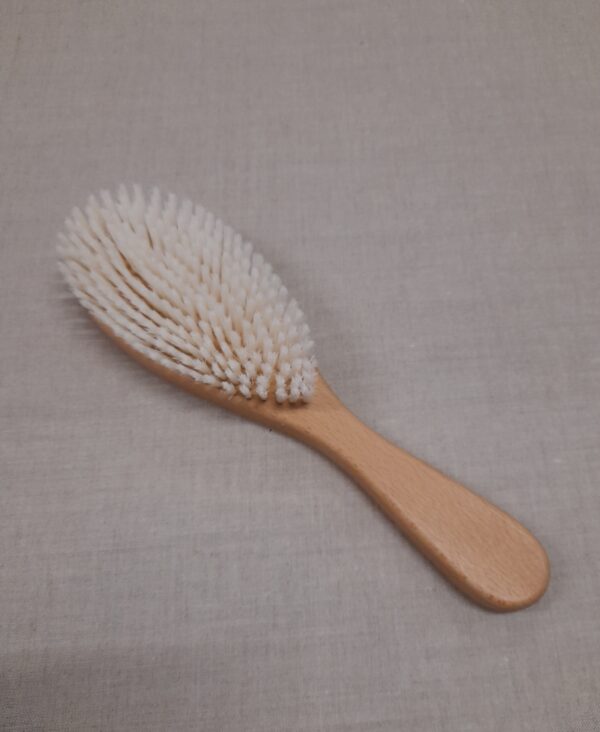 24/0226 SPAZZOLA nylon  cm. 33